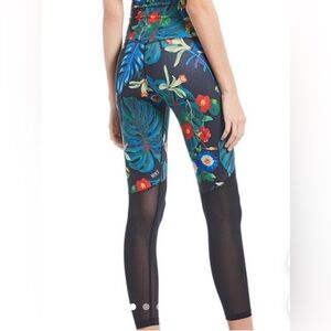 Nike Women's Tropical Print Leggings